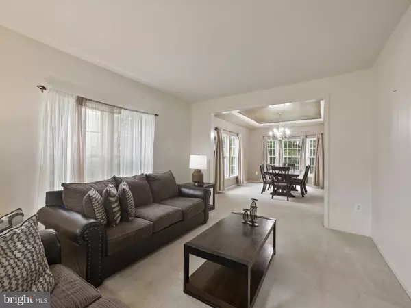 Waldorf, MD 20603,9661 BERGAMONT CT