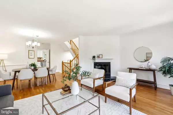 695 W GLEBE RD, Alexandria, VA 22305