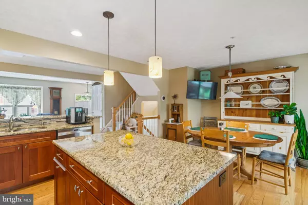 Curtis Bay, MD 21226,987 CHESTNUT MANOR CT