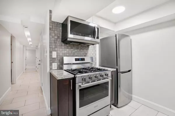 Washington, DC 20001,923 S ST NW #B