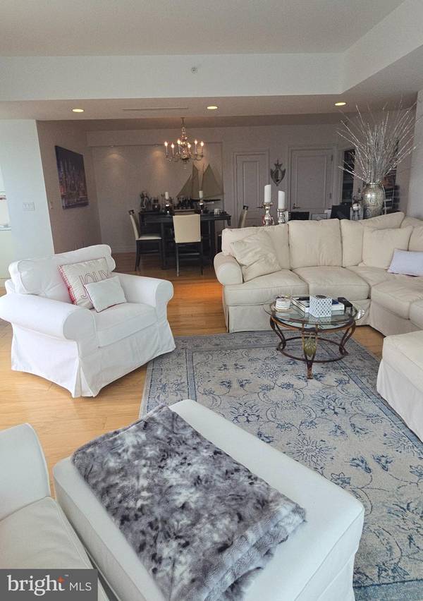 717 S COLUMBUS BLVD #1502, Philadelphia, PA 19147
