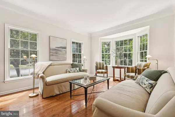 Chantilly, VA 20152,43534 HYLAND HILLS ST