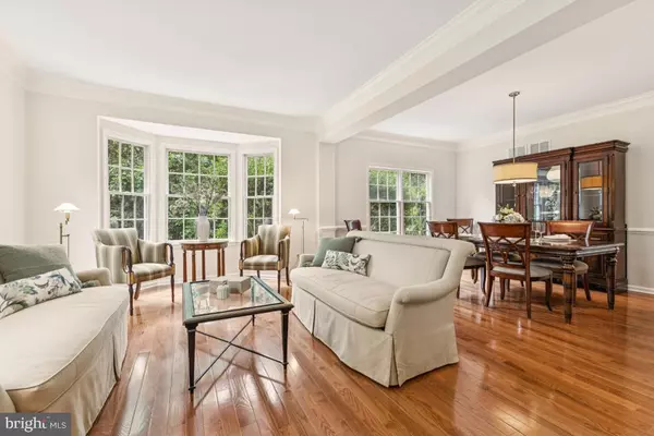Chantilly, VA 20152,43534 HYLAND HILLS ST