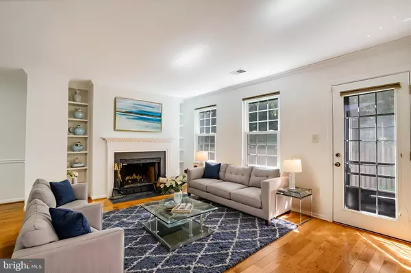 Alexandria, VA 22310,6029 HEATHERWOOD DR