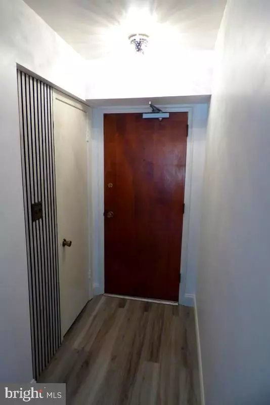 Washington, DC 20020,2112 38TH ST SE #102