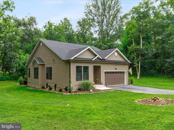 Harpers Ferry, WV 25425,102 DAWN LN