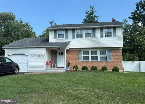 18 WHEELWRIGHT LN, Cherry Hill, NJ 08003