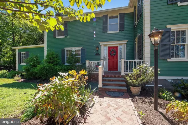 Hamilton, VA 20158,100 E COLONIAL HWY