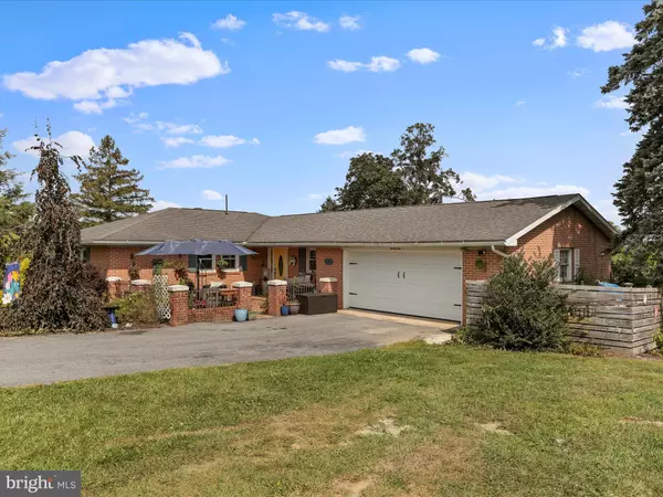 26 KENSINGTON DRIVE, Chambersburg, PA 17201