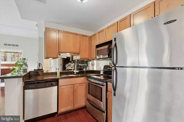 Philadelphia, PA 19127,3750-78 MAIN ST #709