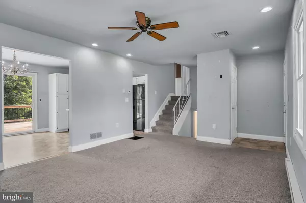 Harrisburg, PA 17112,205 BERRY DR