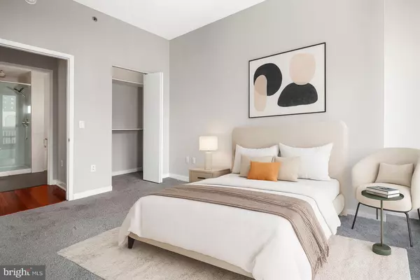 Philadelphia, PA 19103,2101 MARKET ST #305