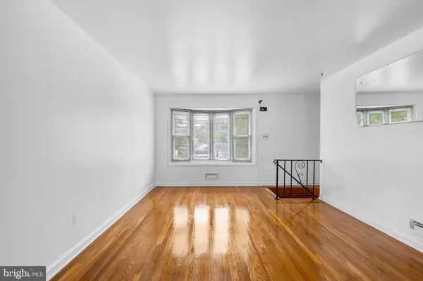 Temple Hills, MD 20748,2204 OLSON CT