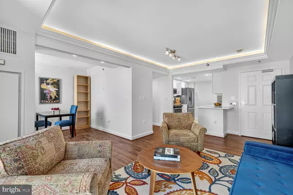 Arlington, VA 22203,900 N TAYLOR ST #2006