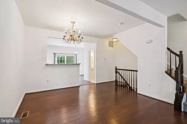Manassas, VA 20109,10556 FALKIRK WAY
