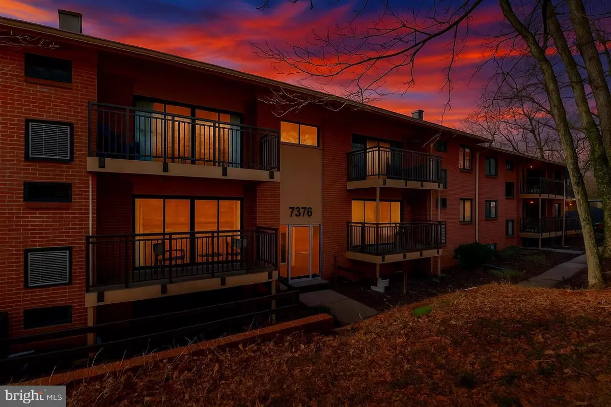 Falls Church, VA 22046,7376 LEE HIGHWAY #204