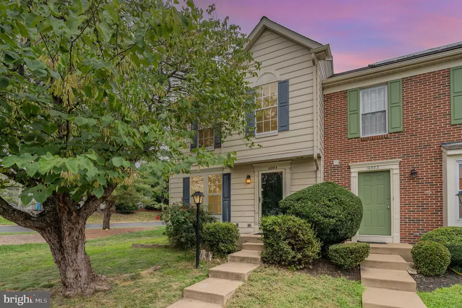 16984 MONMOUTH CT, Dumfries, VA 22026