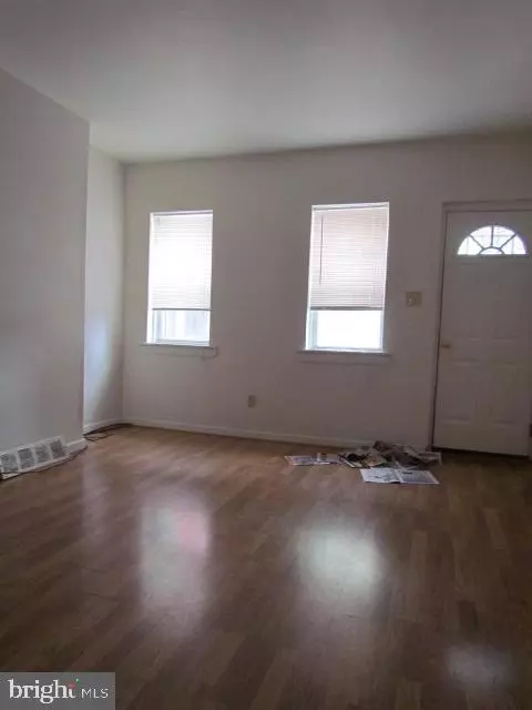 Philadelphia, PA 19104,522 N DOUGLAS ST
