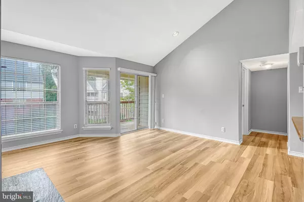 Fairfax, VA 22033,12151 PENDERVIEW LN #2035