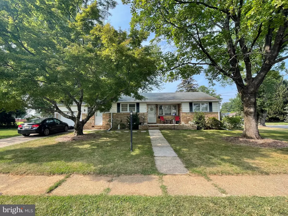 Hamilton, NJ 08620,12 FOX LANE