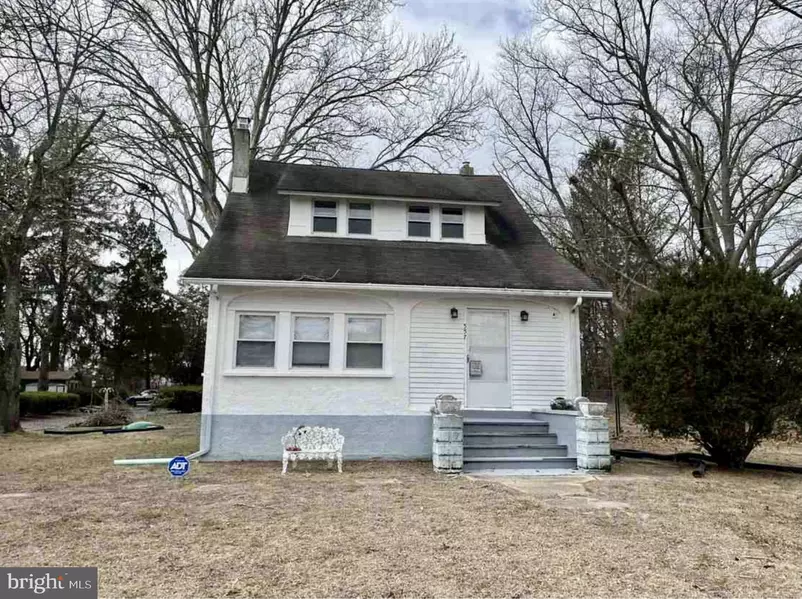 557 S WHITE HORSE PIKE, Hammonton, NJ 08037
