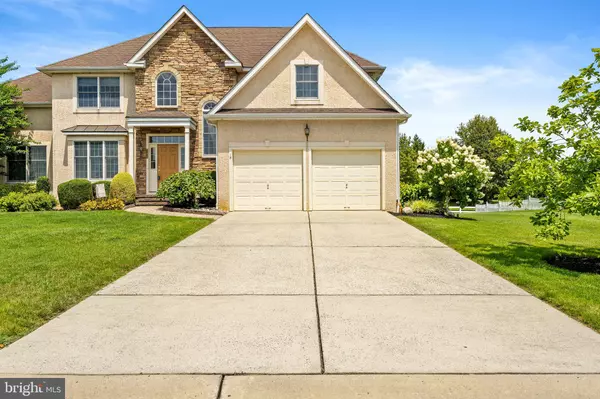 Columbus, NJ 08022,15 HEATHER CT