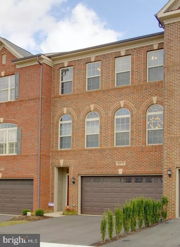 Haymarket, VA 20169,6679 BARTRAMS FOREST LN