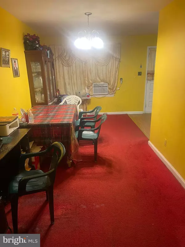 251 S WALTER AVE, Trenton, NJ 08629