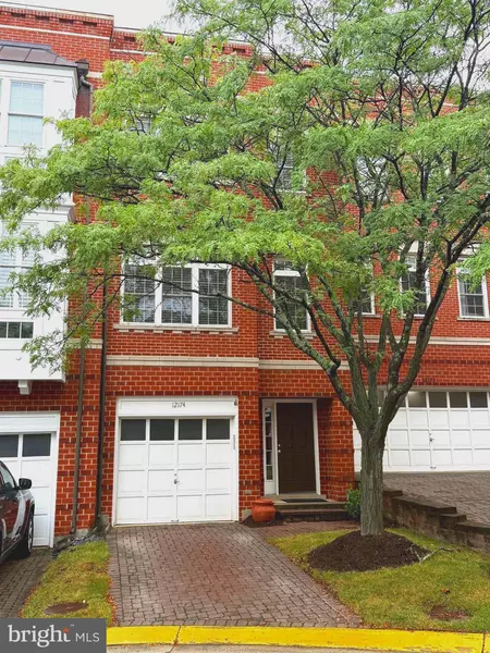 12174 CHANCERY STATION CIR, Reston, VA 20190