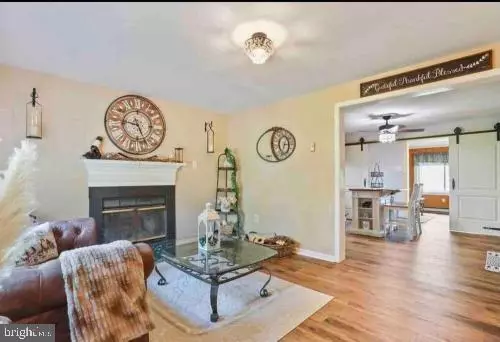 Springfield, WV 26763,161 BEACH RD