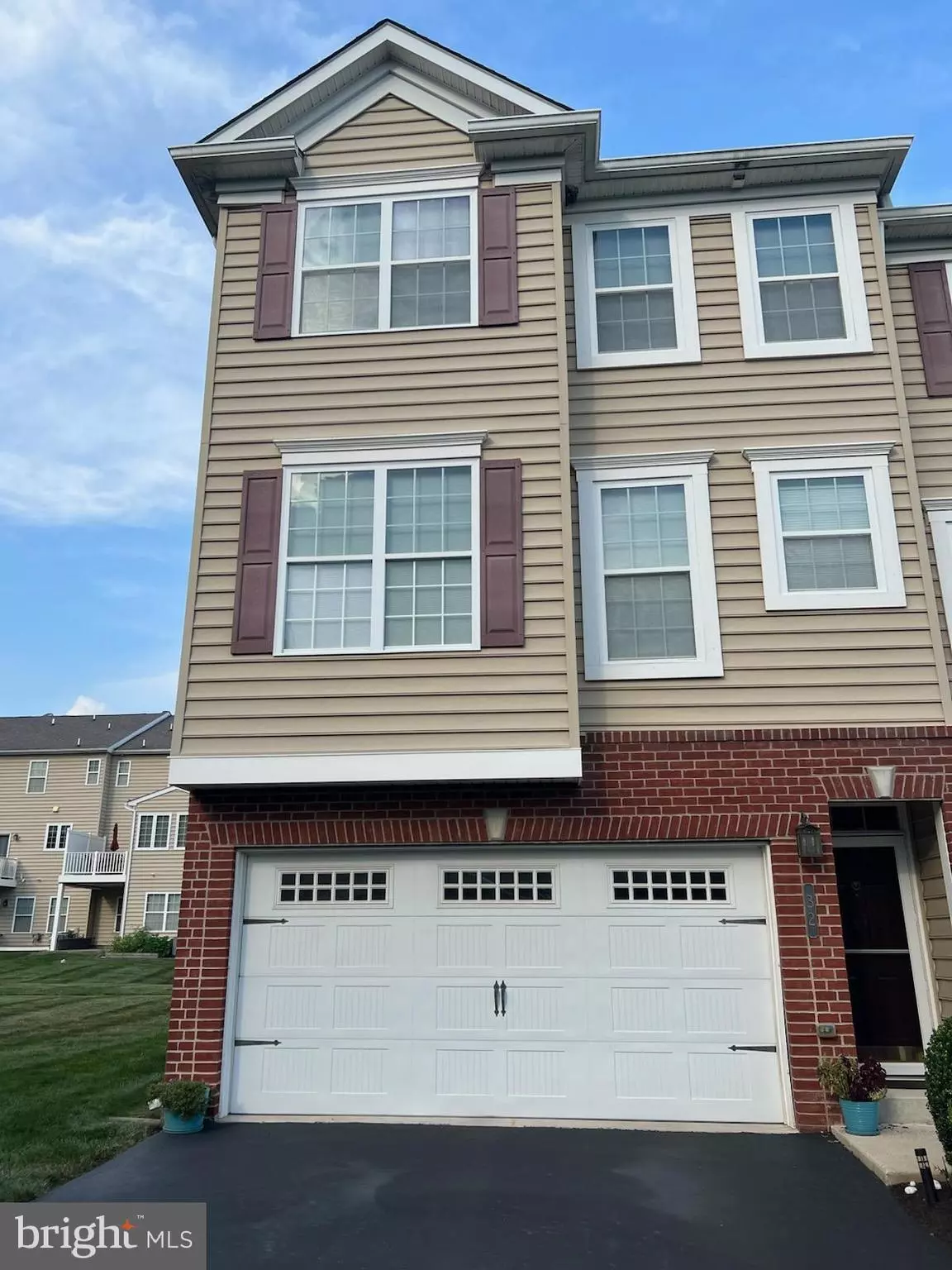 Telford, PA 18969,32 ROSY RIDGE CT