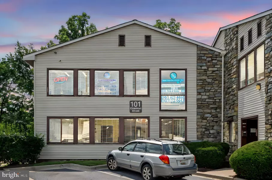101 CHESTNUT ST #2, Gaithersburg, MD 20877