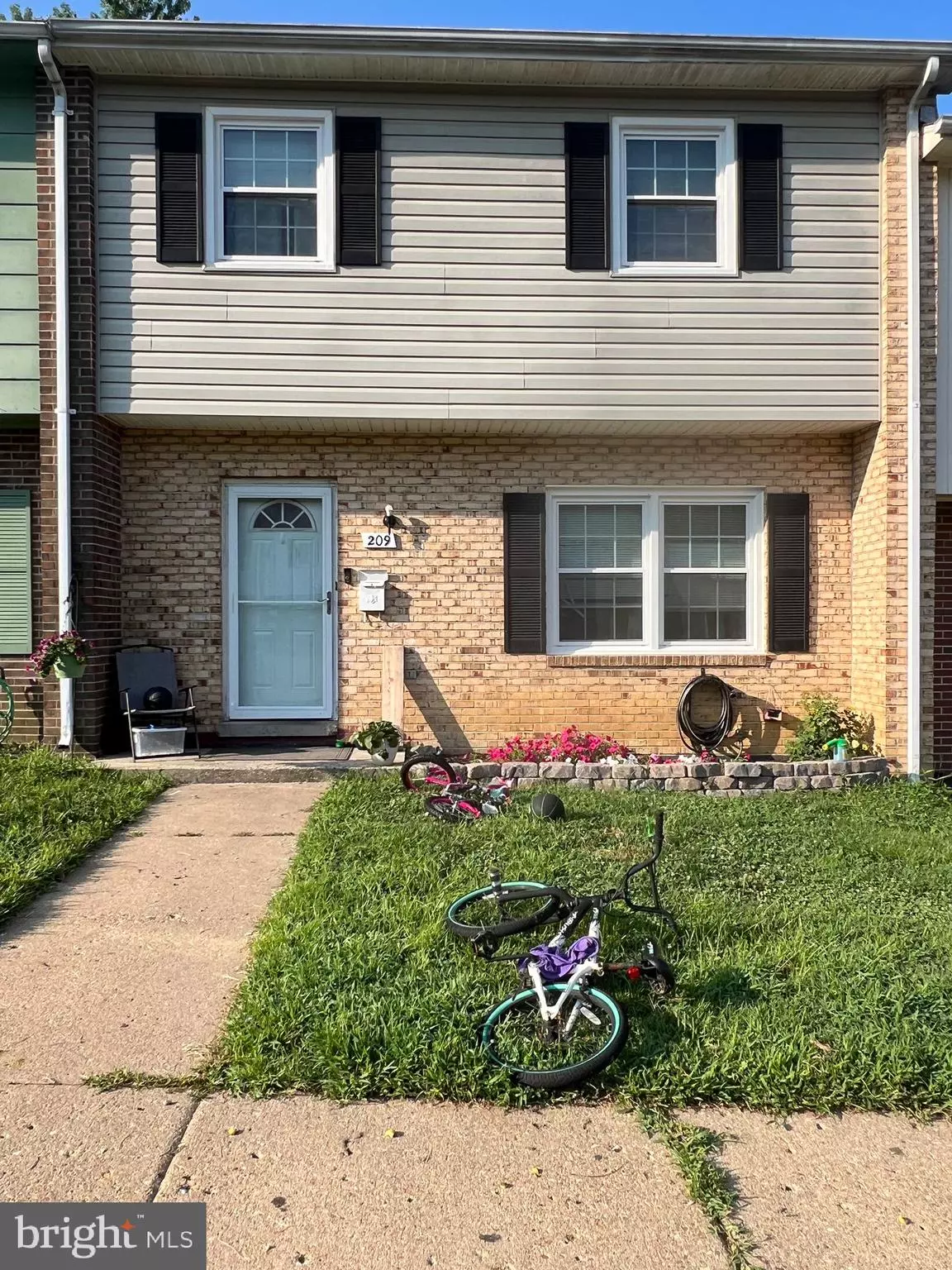 Fredericksburg, VA 22405,209 OVERLOOK CT
