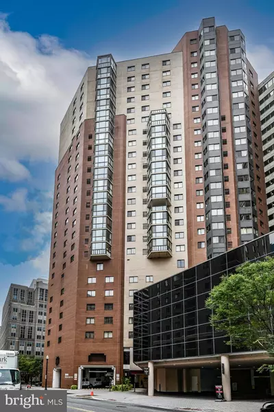 900 N STAFFORD ST #1112, Arlington, VA 22203