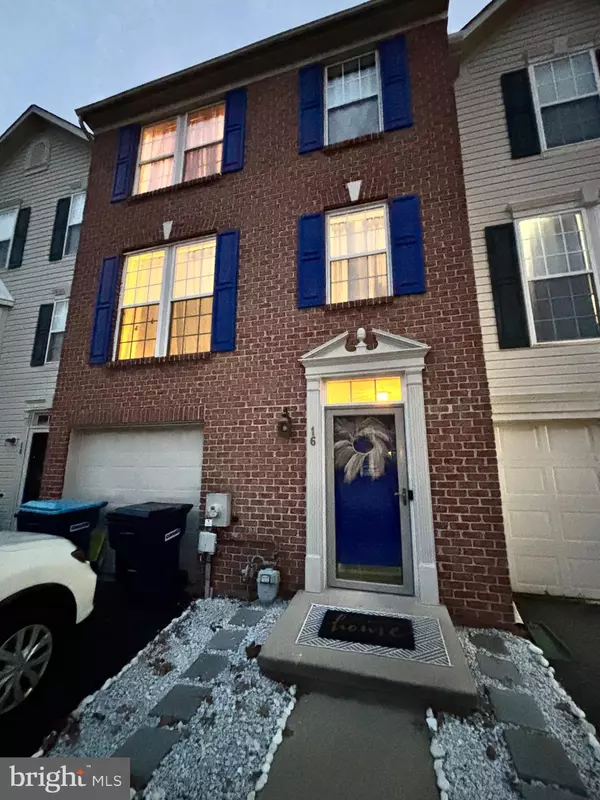 16 N BELLWOODE DR, Newark, DE 19702