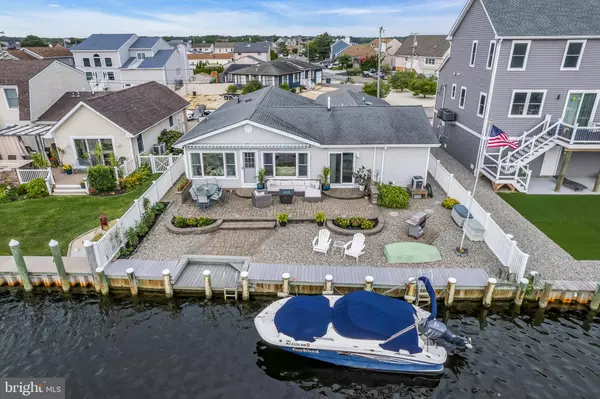 Forked River, NJ 08731,1002 NEOSHO DR