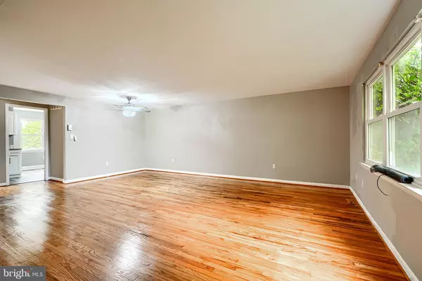 Owings Mills, MD 21117,14 ENGLEFIELD SQ