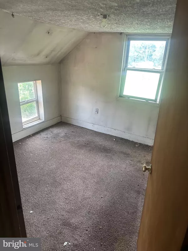 Luray, VA 22835,750 W MAIN ST