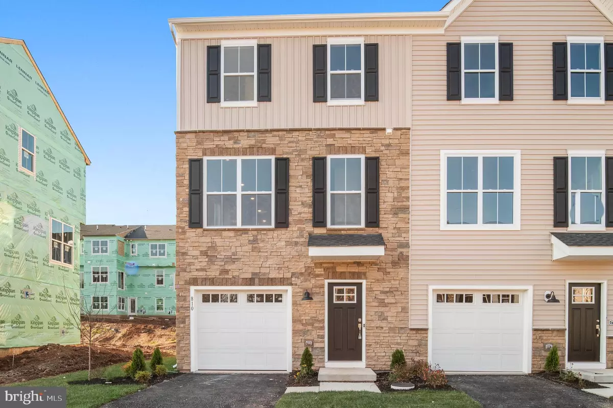 Spring City, PA 19475,810 PECAN RD