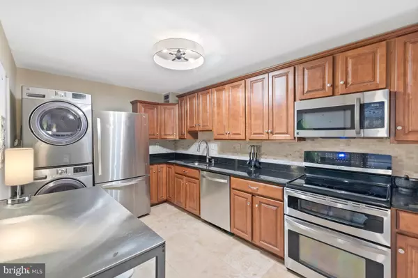 Alexandria, VA 22304,203 YOAKUM PKWY #1605