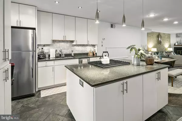 Washington, DC 20024,361 N ST SW #361