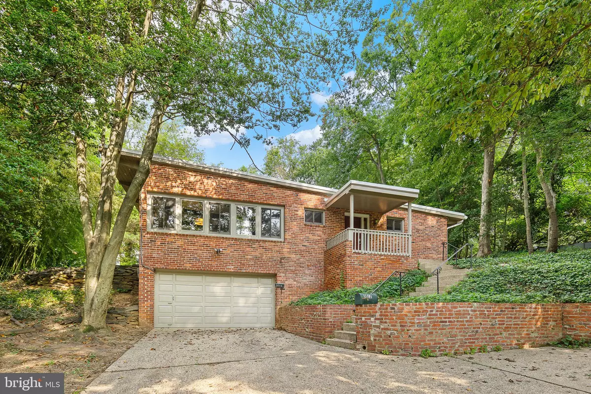 Falls Church, VA 22044,3012 CASTLE RD