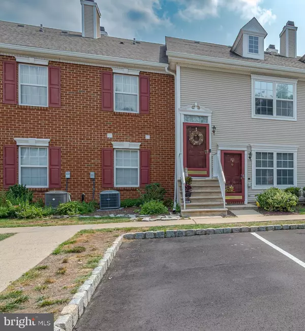 203 CASTLETON CT, Pennington, NJ 08534
