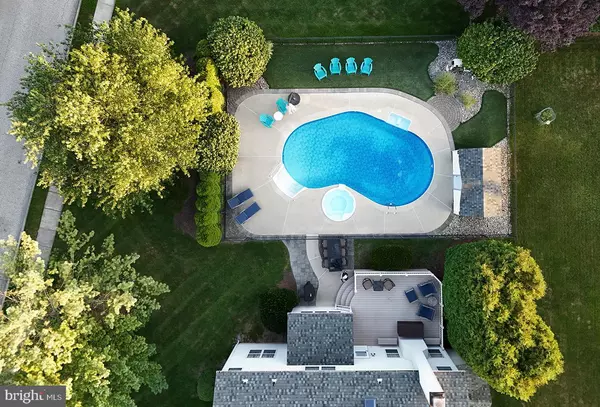 Voorhees, NJ 08043,10 FARMHOUSE LN