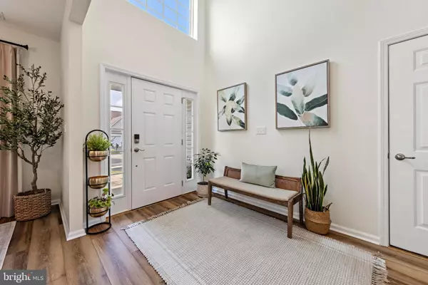 Manahawkin, NJ 08050,44 HONEYSUCKLE DR