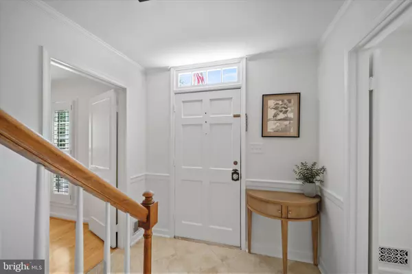 Alexandria, VA 22308,8604 PILGRIM CT