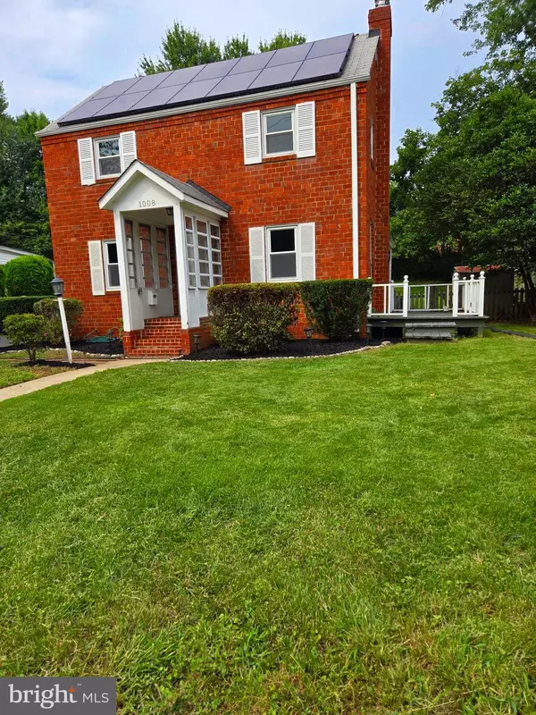 1008 N ROOSEVELT ST, Arlington, VA 22205