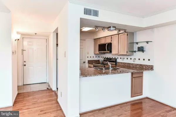 Mclean, VA 22102,1524 LINCOLN WAY #331