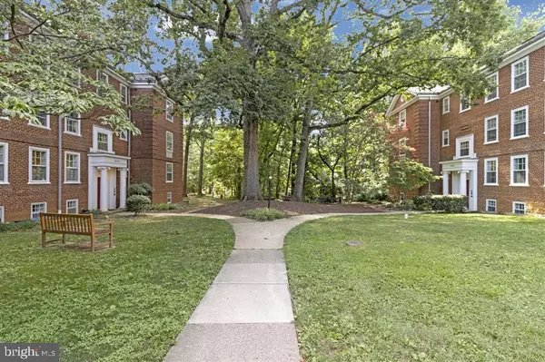 Washington, DC 20016,3420 39TH ST NW #C705