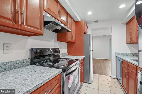 Herndon, VA 20170,2115 MONAGHAN DR